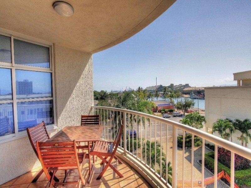 4D/3 The Strand, Townsville City QLD 4810