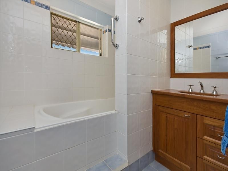 110 The Esplanade, Toolakea QLD 4818