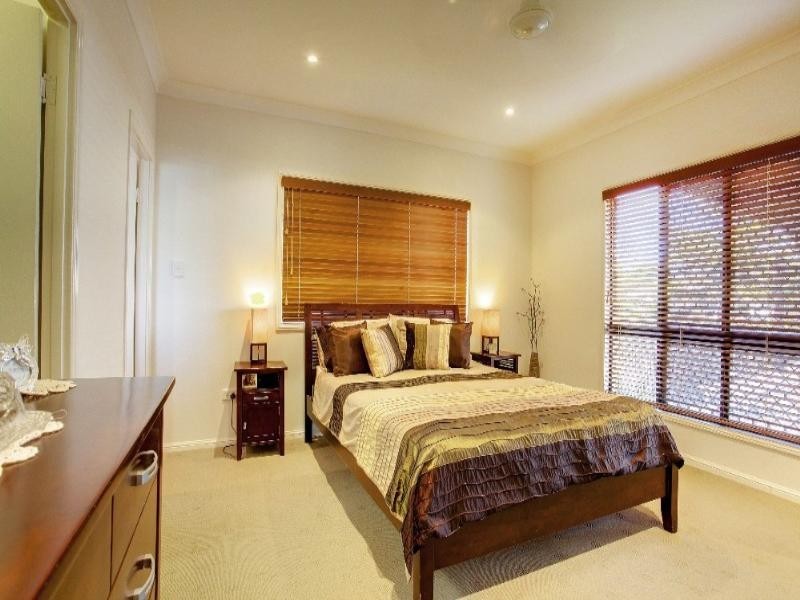 16 Helvellyn Street, Bushland Beach QLD 4818