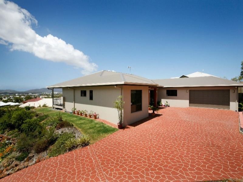 7 Monte Visto Court, Mount Louisa QLD 4814