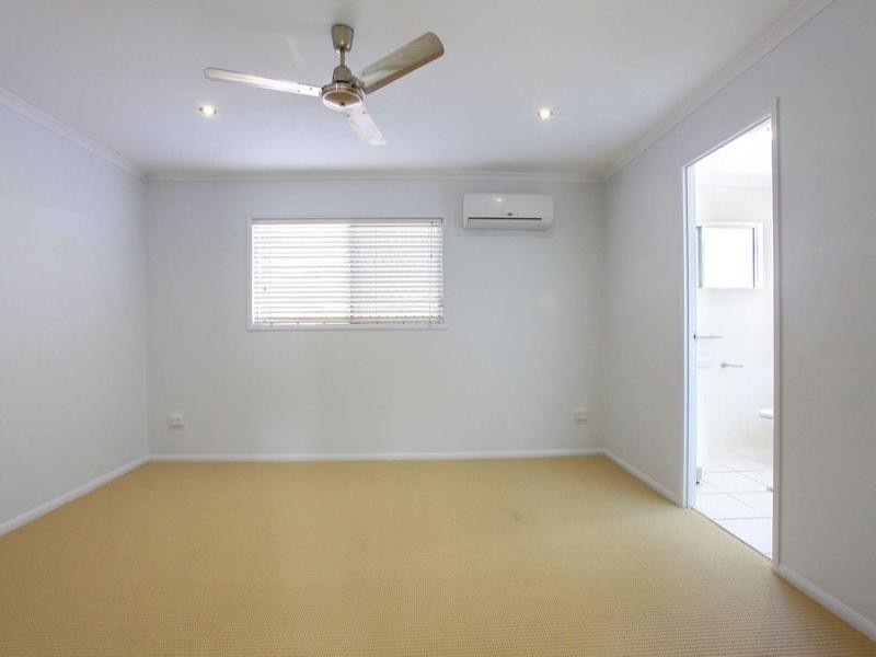 8 Ash Street, Kirwan QLD 4817