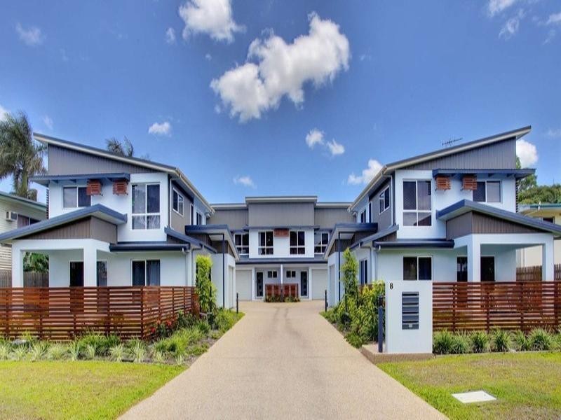 8 Ash Street, Kirwan QLD 4817