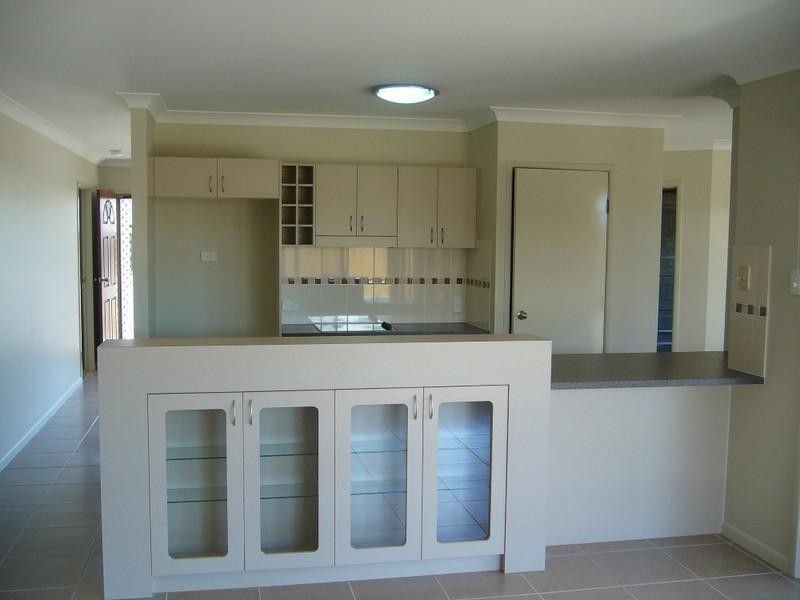 Bushland Beach QLD 4818