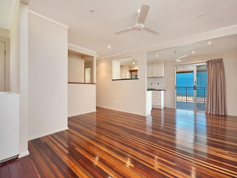 4 Blanes Street, Cranbrook QLD 4814