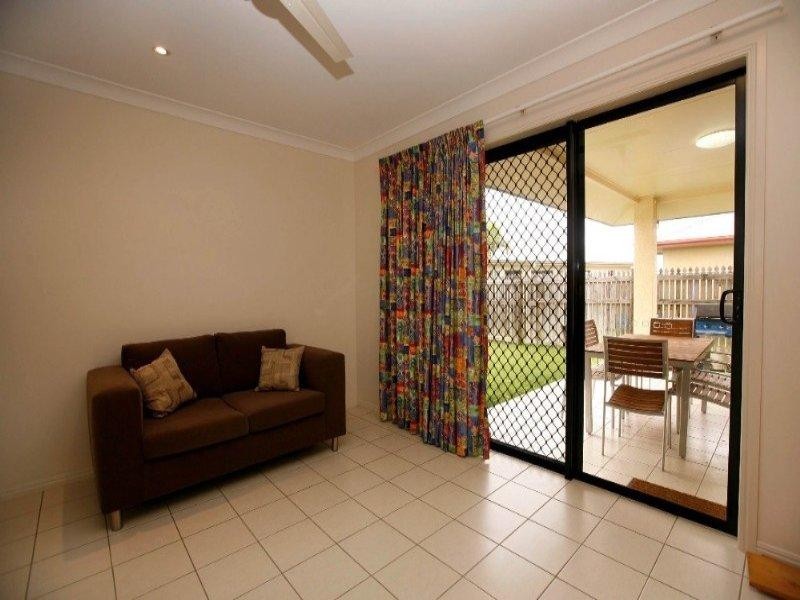81 Estuary Parade, Douglas QLD 4814