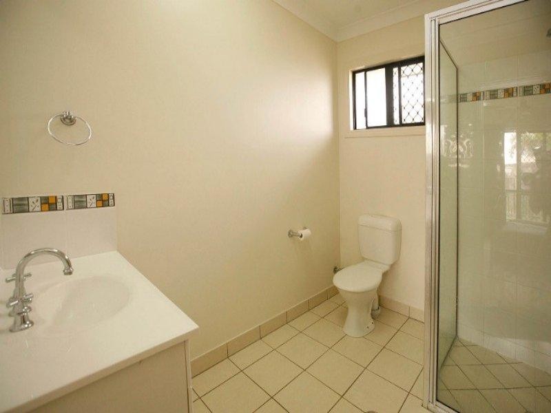 81 Estuary Parade, Douglas QLD 4814