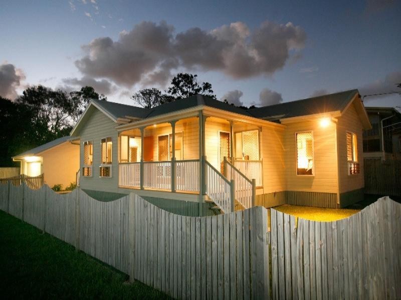92 Railway Avenue, Railway Estate QLD 4810