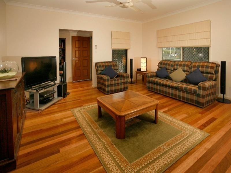 92 Railway Avenue, Railway Estate QLD 4810