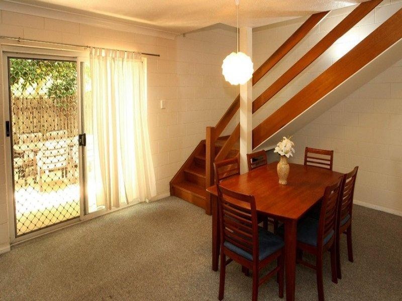 7/12-14 Old Common Road, Belgian Gardens QLD 4810