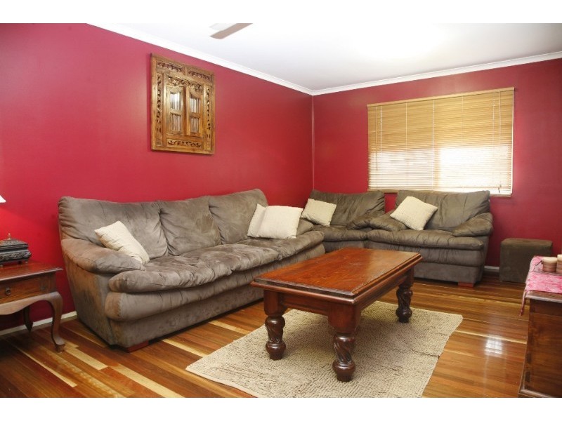 16 Nelia Street, Kirwan QLD 4817