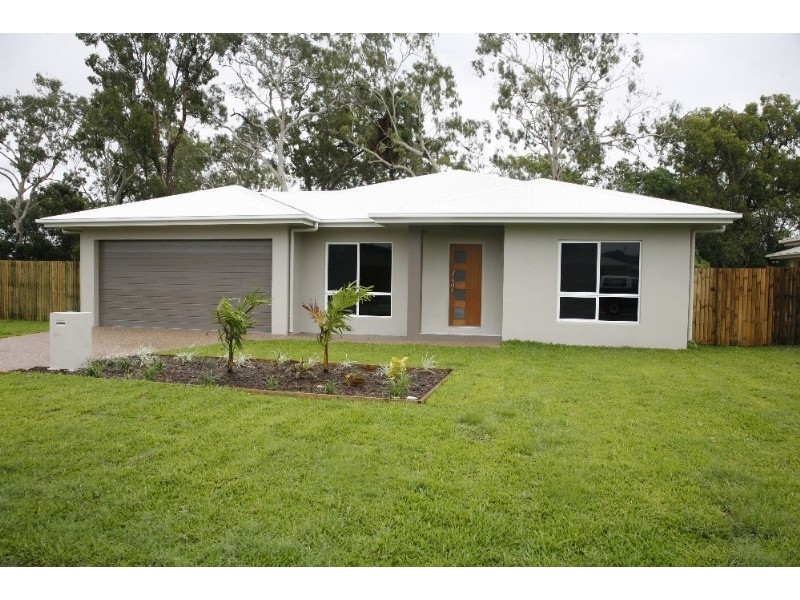 17 Eshelby Street, Bushland Beach QLD 4818