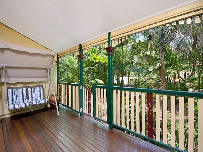 12 Ralston Street, West End QLD 4810