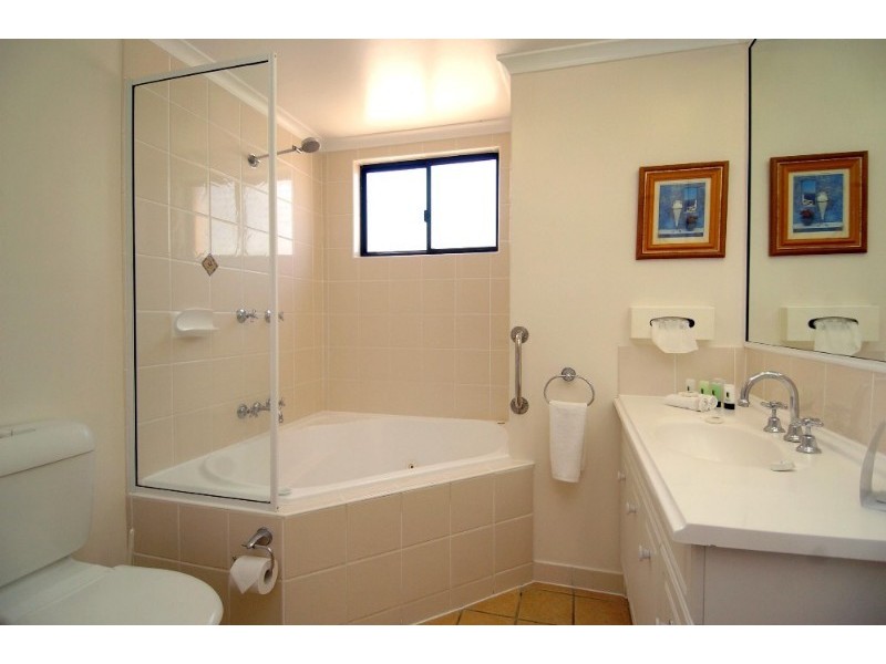 30 Palmer Street, South Townsville QLD 4810