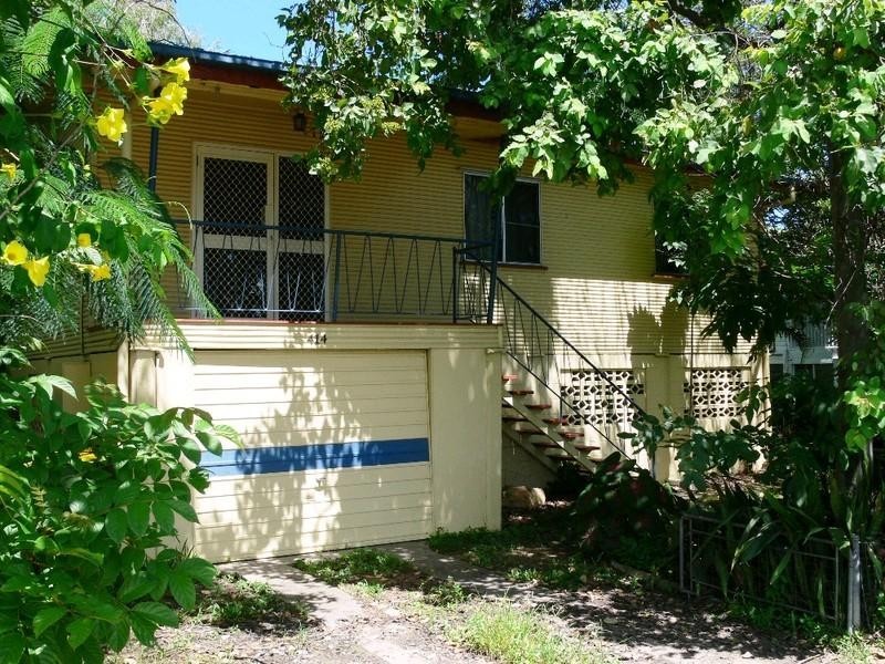 414 Ross River Road, Cranbrook QLD 4814