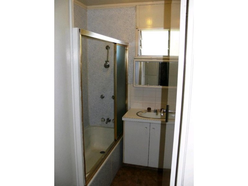 414 Ross River Road, Cranbrook QLD 4814