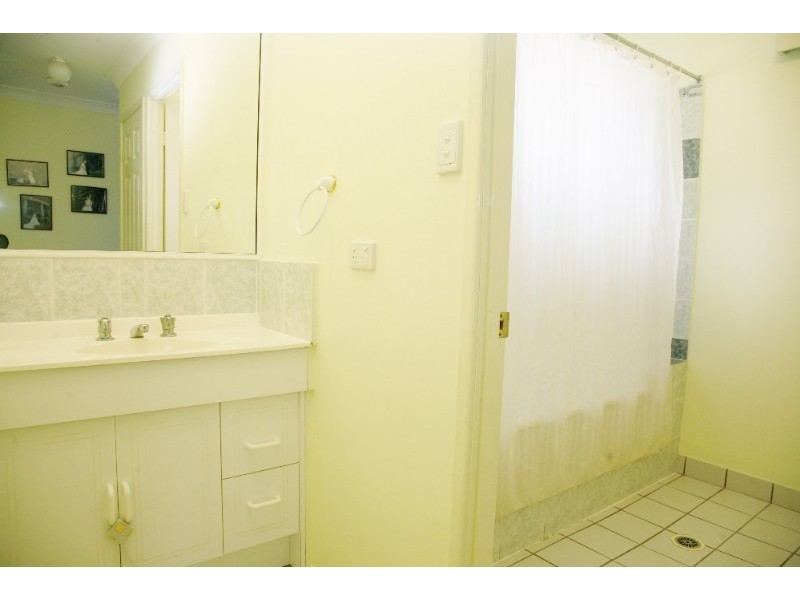 1 Cascade Court, Mount Louisa QLD 4814