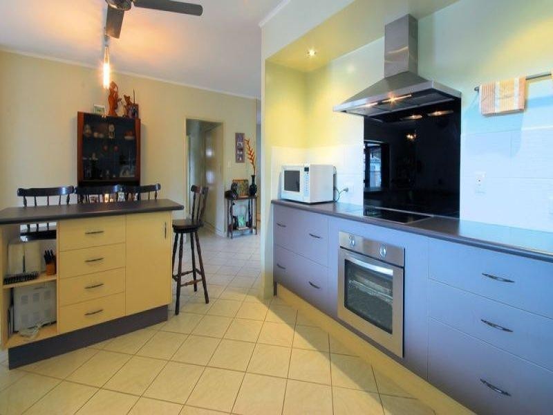 21 Philp Street, Hermit Park QLD 4812