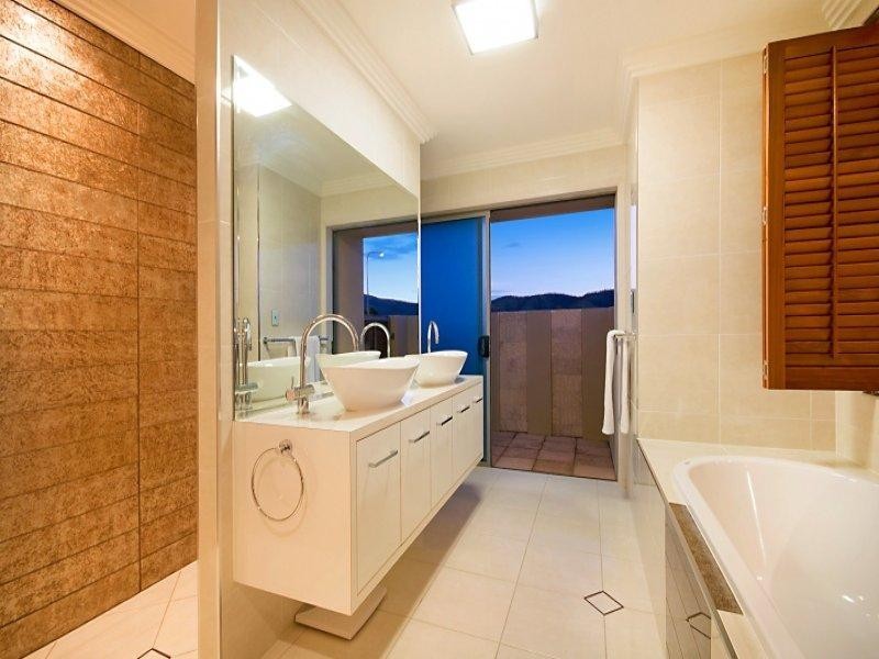 4 Waterbury Terrace, Idalia QLD 4811