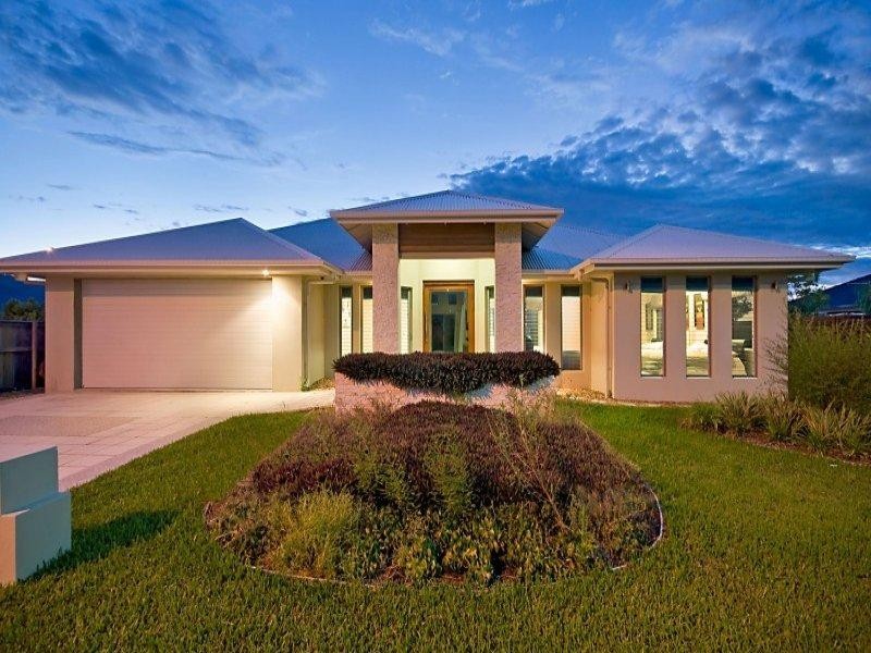 4 Waterbury Terrace, Idalia QLD 4811