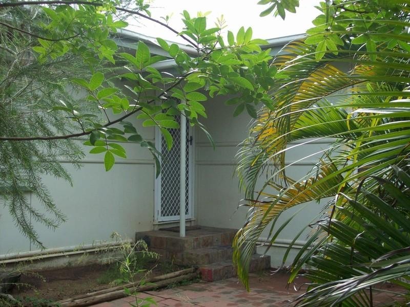 24 Rose Street, North Ward QLD 4810