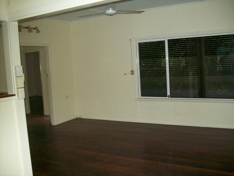 24 Rose Street, North Ward QLD 4810