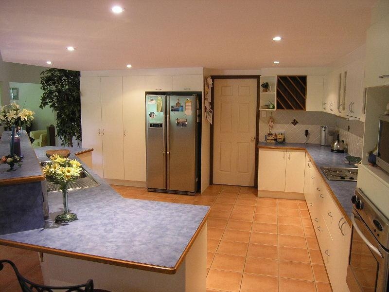 11 Lotus Court, Bushland Beach QLD 4818