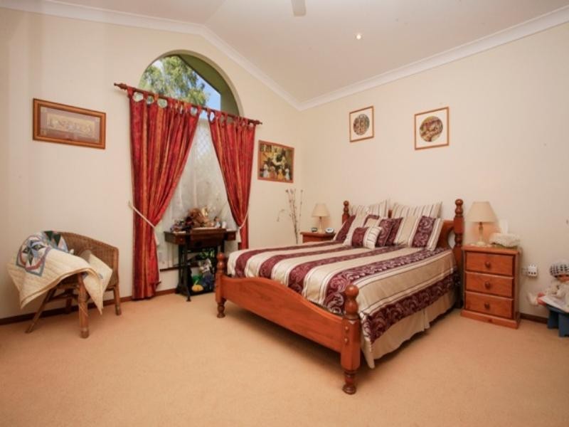 11 Lotus Court, Bushland Beach QLD 4818