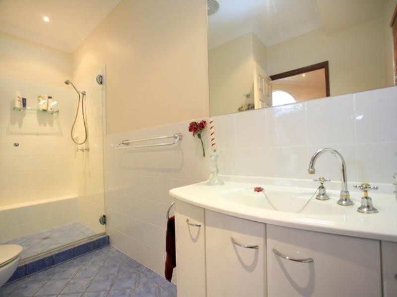 11 Lotus Court, Bushland Beach QLD 4818