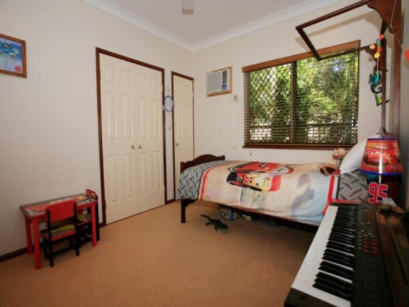 11 Lotus Court, Bushland Beach QLD 4818