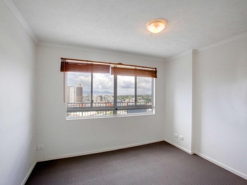 9/209 Wills Street, Townsville City QLD 4810