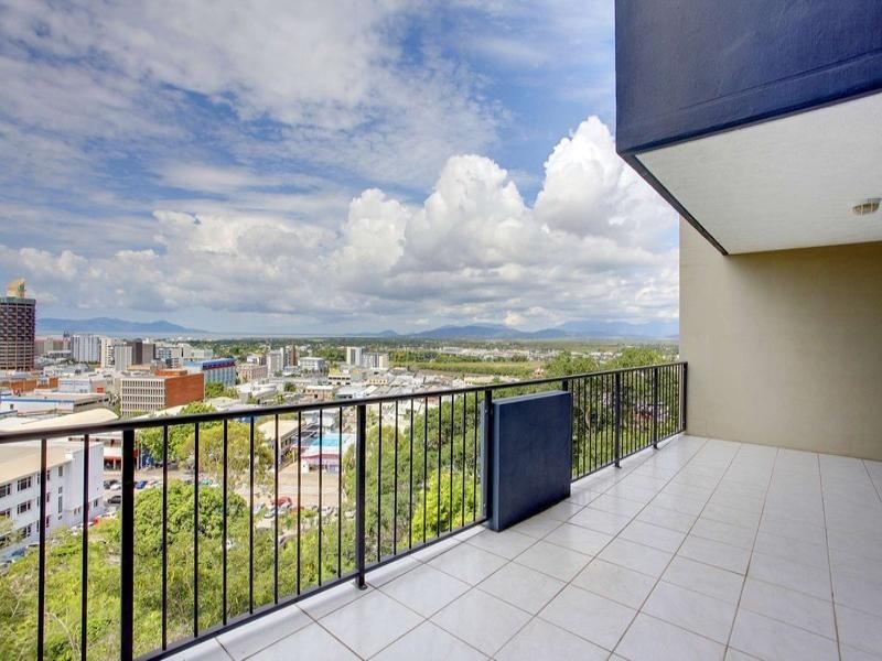 9/209 Wills Street, Townsville City QLD 4810