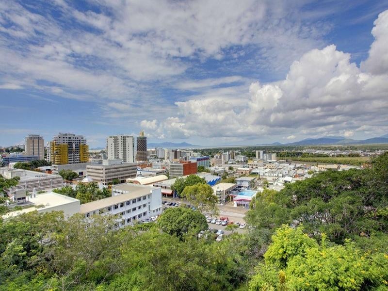 9/209 Wills Street, Townsville City QLD 4810