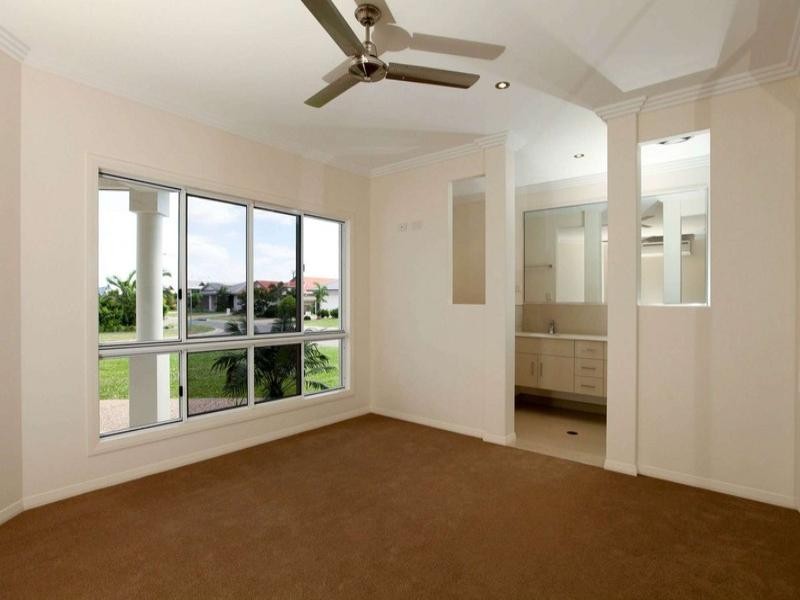 30 Fernbank Parade, Idalia QLD 4811