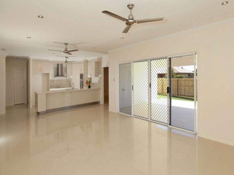 30 Fernbank Parade, Idalia QLD 4811