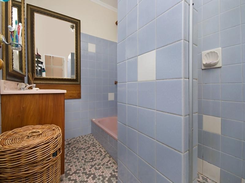 73 Campbell Street, Hermit Park QLD 4812