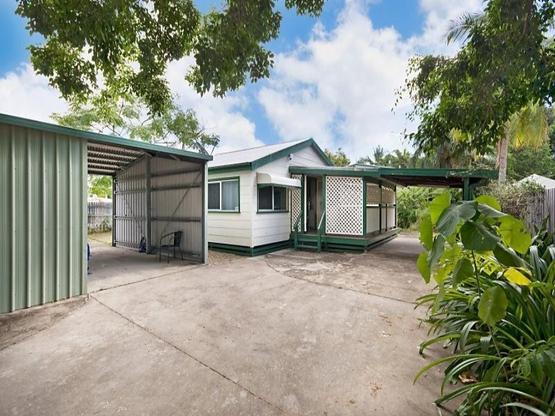 10 Keenan Street, Oonoonba QLD 4811