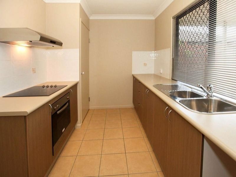 39 Gatwick Street, Burdell QLD 4818