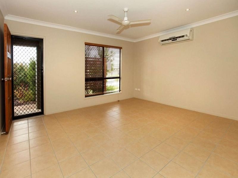 39 Gatwick Street, Burdell QLD 4818