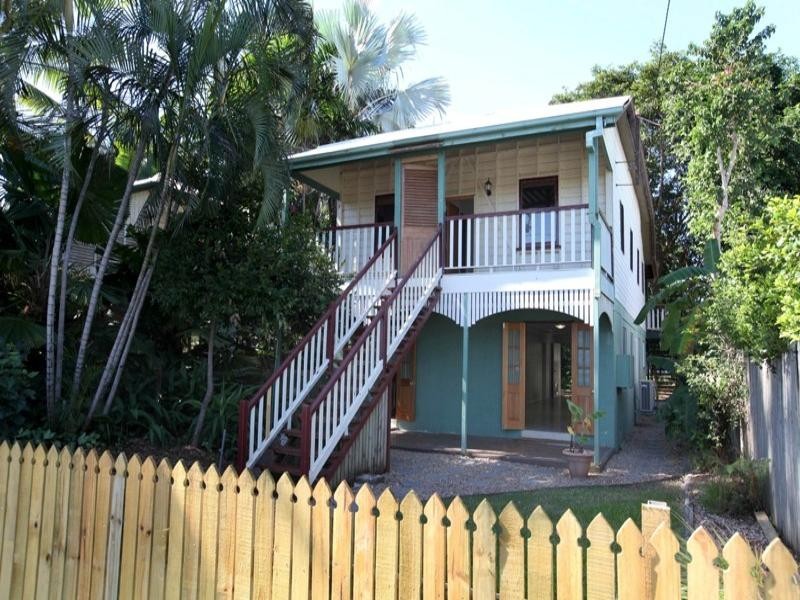 14 Fourth Avenue, South Townsville QLD 4810