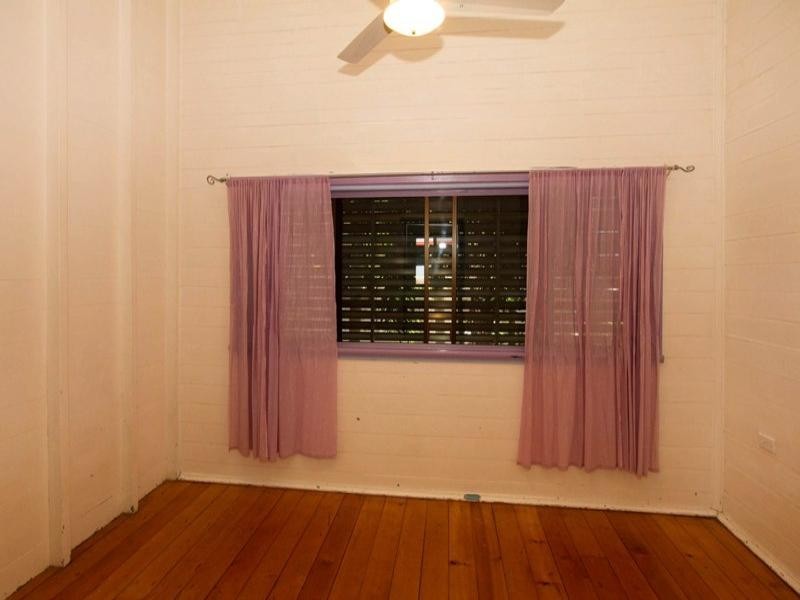 14 Fourth Avenue, South Townsville QLD 4810