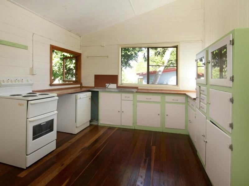 14 Fourth Avenue, South Townsville QLD 4810