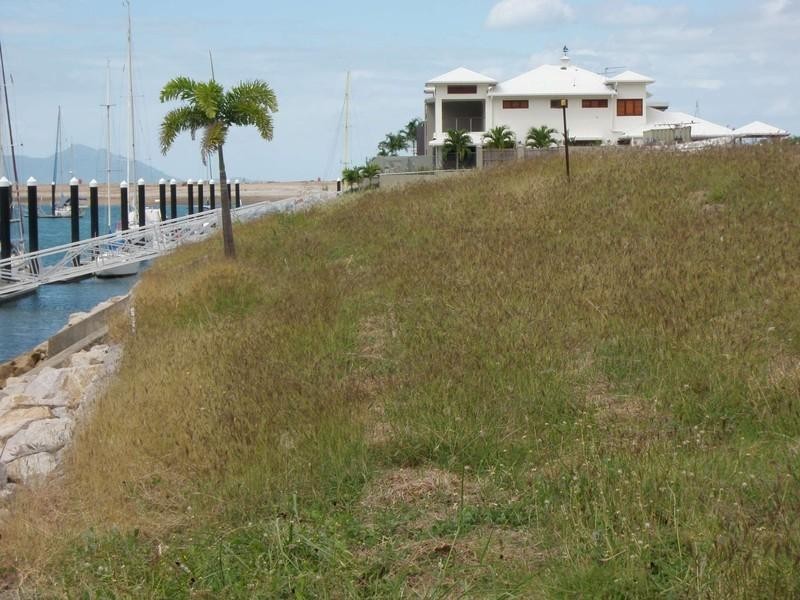 22f The Esplanade, Nelly Bay QLD 4819