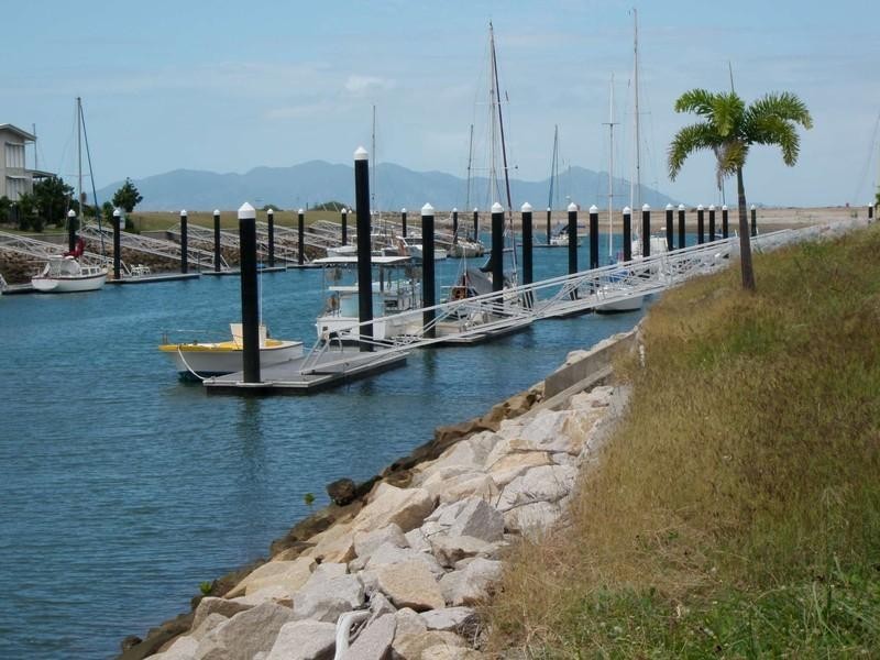 22f The Esplanade, Nelly Bay QLD 4819