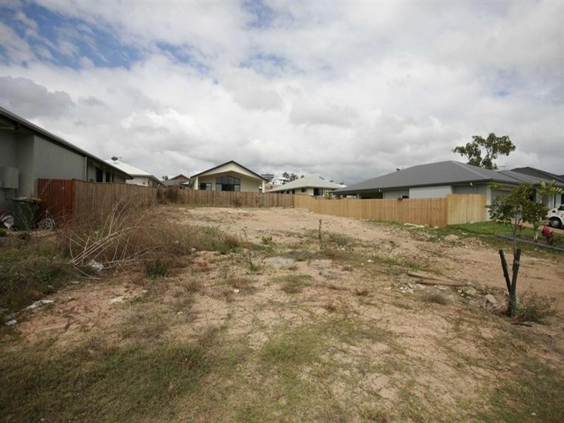 64 Shutehaven Circuit, Bushland Beach QLD 4818