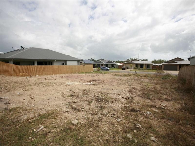 64 Shutehaven Circuit, Bushland Beach QLD 4818