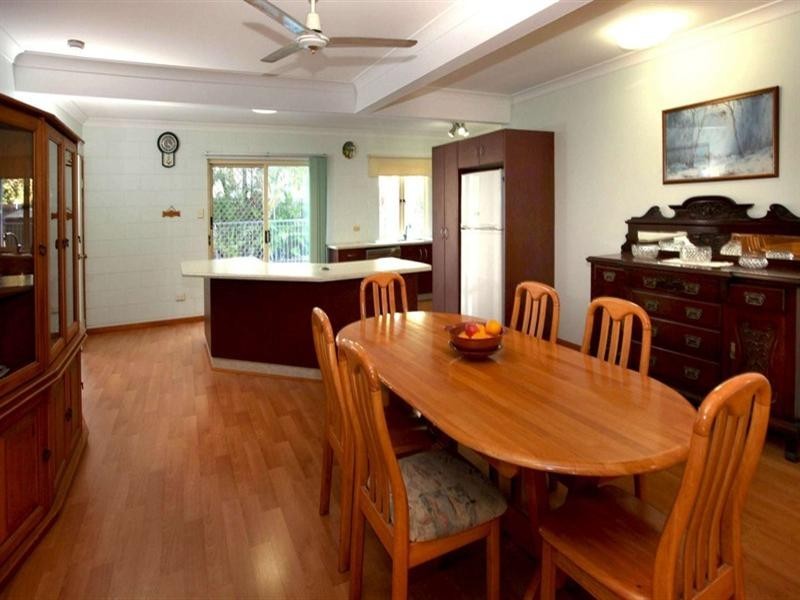 27 Townsend Street, Mysterton QLD 4812