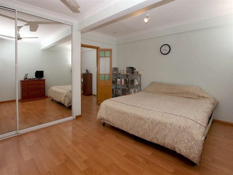 27 Townsend Street, Mysterton QLD 4812