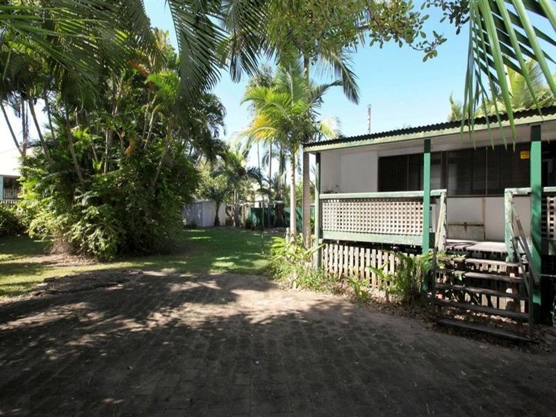 53 Ahearne Street, Hermit Park QLD 4812