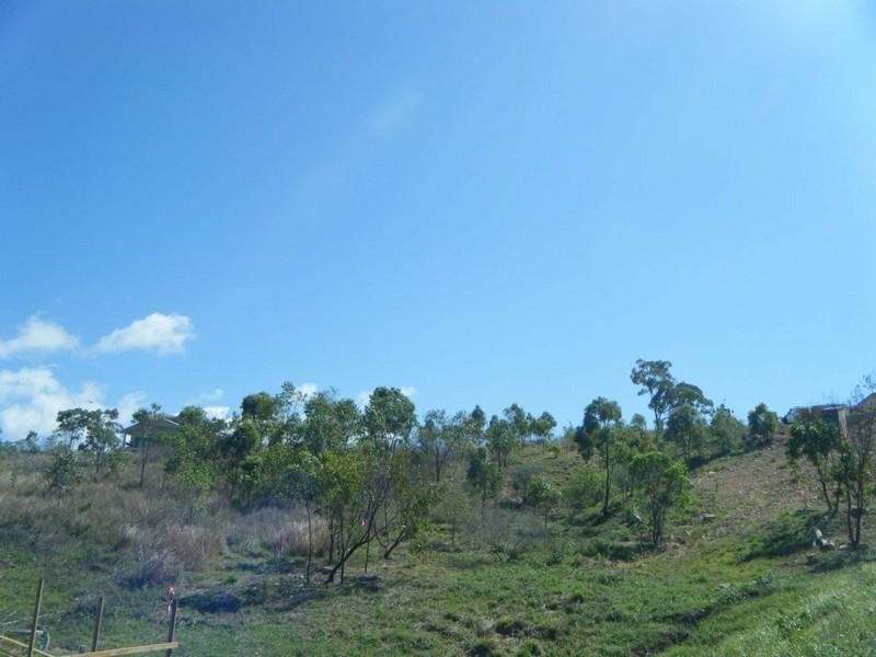 76 Goicoechea Drive, Bushland Beach QLD 4818