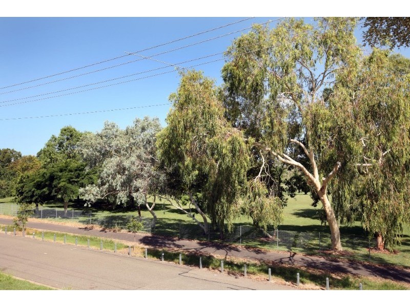 1/22 halloran Street, Rosslea QLD 4812